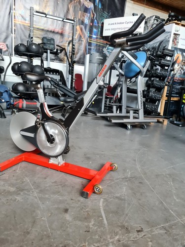 Keiser indoor exercise - , m3